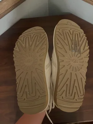 UGG Neumel Cream Boots thumbnail 5