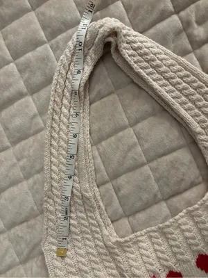 Women’s Cream Knit Heart Tote Bag with Red Hearts thumbnail 8