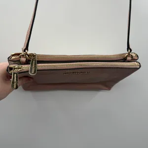 Michael Kors Trisha Medium Pebbled‎ Leather Pink Cream Logo Print Crossbody Bag thumbnail 7
