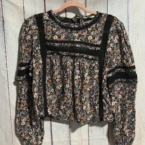 NWT American Eagle Outfitters Floral and Lace Open Back Blouse thumbnail 4