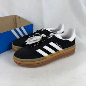 Adidas Gazelle Bold W‎ Platform Sneakers Black White IE0876 Womens US 9.5 UK 8 thumbnail 2
