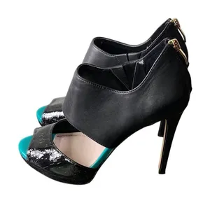 VINCE CAMUTO Leather Sandal Womens Sz 8.5 Black Platform Peep Toe thumbnail 1