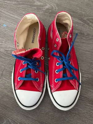 Unisex Converse All Star Chuck Taylor High-Top Sneakers Sz. 3 kids thumbnail 1