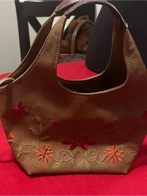 Nine West Bronze FloralEmbroidered Women’s Tote Bag Cute! Great condition thumbnail 7