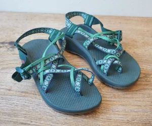 Chaco Womens Size 7 Z Cloud 2 Sandals Green Excellent Geometric Toe Loop Strappy thumbnail 1