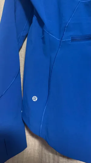 Lululemon Windbreaker thumbnail 5
