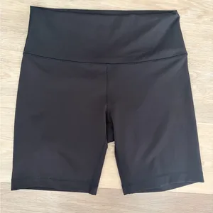 Lululemon Align High Rise Bike Shorts Black 6” Size 10 Yoga Gym thumbnail 1
