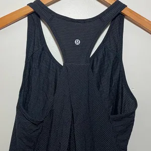 Lululemon Essential Tank thumbnail 3