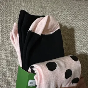 Kate Spade 3 Pack Crew Socks w/Dog Design, Pink Polka Dot & Black with Spades thumbnail 3