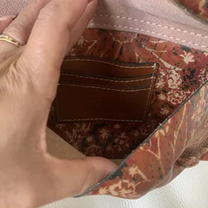 Patricia Nash Leather Crossbody Bag Brown Floral Pattern Adjustable Strap thumbnail 3