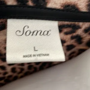 Soma Pajama Top Sleep Shirt Leopard Button Down L thumbnail 3