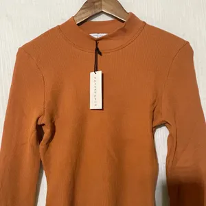 Daydreamer Thermal Crop Long Sleeve Mock Neck Top Orange Womens Large NWT thumbnail 7