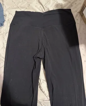 All in Motion flare Leggings thumbnail 1