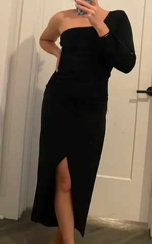Black Long Dress One Sleeve thumbnail 3