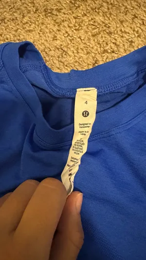 Lululemon Long Sleeve Cropped thumbnail 2