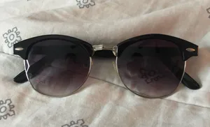 Black Cat Eye Sunglasses thumbnail 1