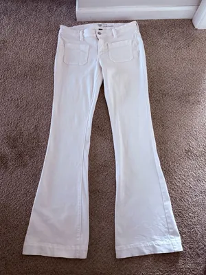 Gap 1970 White Flare Coupe Evasee Jeans thumbnail 1