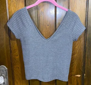 Forever21 Gray Crop Top Medium thumbnail 1