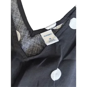 Old Navy Womens Black And White Polka Dot Sleeveless Blouse Size Medium thumbnail 2