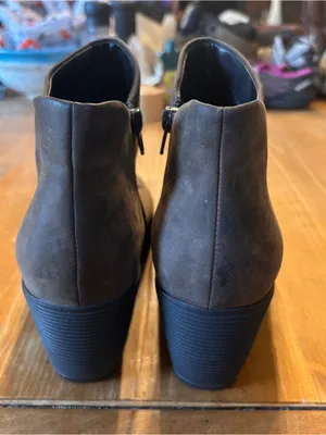 Clarks womens un Lindel zip nubuk ankle boots gray 9M thumbnail 3