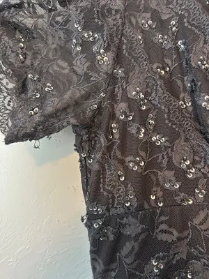 MARINA Gray Lace & Sequin V-Neck Bandage Cocktail Dress thumbnail 3