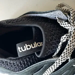 Adidas Tubular Radial Sneakers Men’s 6 Women’s 7-7.5 thumbnail 5
