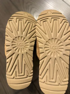 UGG Leisure Slide Slippers thumbnail 5