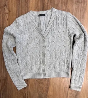 Brandy Melville Gray Chunky‎ Cable Knit Cardigan Button Y2K Bella Swan Sweater thumbnail 1