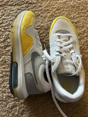 Nike Shoes thumbnail 3