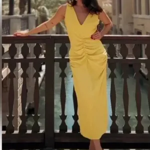 NWOT Zara Center Ruched Detail V-Neck Wide Straps Yellow Midi Dress Small thumbnail 4