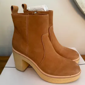 Dolce Vita Cecil Platform Booties size 7.5 Tan thumbnail 1