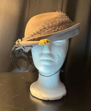 Vintage‎ Linda Jane Hollywood Styles Felt Hat Henry Pollak Ferry Felt Taupe 22 thumbnail 1