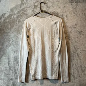 Lululemon Rest Less Pullover Heathered Silver Gray Long Sleeve Size 6‎ thumbnail 5