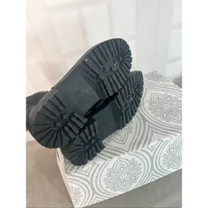 A New Day Black Faux Leather Chunky Platform Laura Gore Chelsea Boot Size 11 thumbnail 6