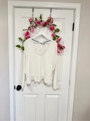 Anthropologie Pilcro Cream Coastal Boho Cotton Ruffle Hem Organic Modern V-Neck Small Shirt thumbnail 2