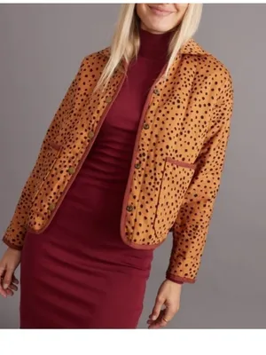 Marine Layer Johannesburg Quilted Jacket in a tan/cream cheetah print Size Small thumbnail 2