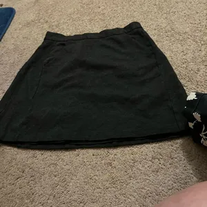 Hutch black skirt SP‎ thumbnail 3