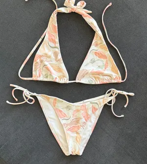 Abercrombie & Fitch Pastel Bikini Set thumbnail 1