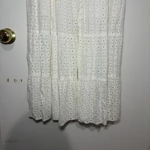Alice+Olivia SHANTELLA TIERED BUTTON MAXI DRESS in Off White 10 Rush Sorority thumbnail 5