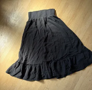 Quince 100% Organic Cotton Gauze Smocked Maxi Skirt Medium thumbnail 1