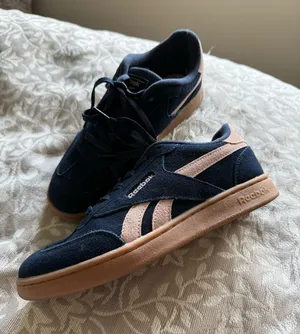 Reebok Sneakers thumbnail 3