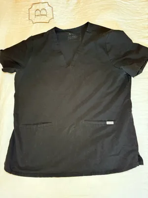 FIGS Casma Three-Pocket Scrub Top thumbnail 2