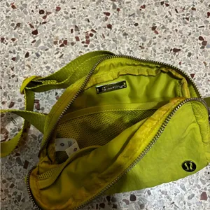 belt bag lululemon thumbnail 3