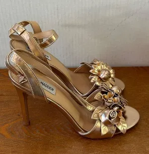 Steve Madden Women's High Heel Ankle Strap Sandal Rose Gold Sze 7 / 38 Sku 2869 thumbnail 2
