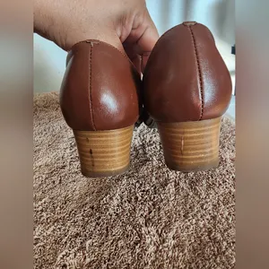 Women's Brown Loafers. Size 35. Brand the lab. That's right thumbnail 5