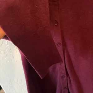 Eddie Bauer Cardigan, Burgundy Preloved, great condition SZ M thumbnail 4