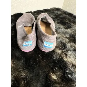 Toms gray courderoy slip on shoes 8.5 thumbnail 4