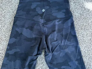 Lululemon Black Camo Align Shorts thumbnail 3
