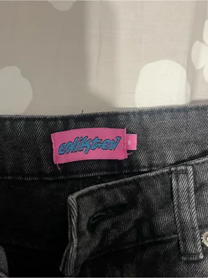 Edikted Black Wide-Leg Cropped Jeans with Subtle High Waist thumbnail 2