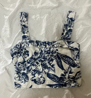 Abercrombie & Fitch Blue and White Floral Cropped Tank thumbnail 1